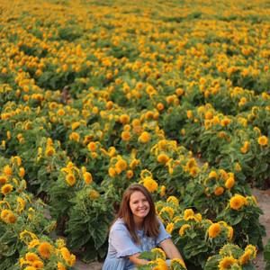 Meet your Posher, Olivia